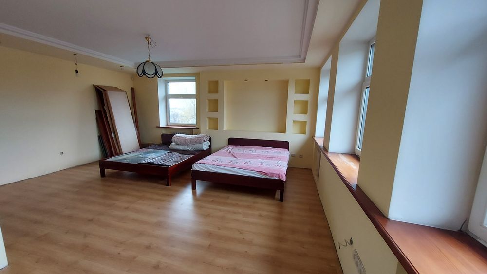 Продам дом в Обуховке, 404 м.кв. за 145000$