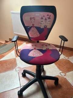 Krzesło  obrotowe dla dziewczynki do biurka z motywem księżniczki