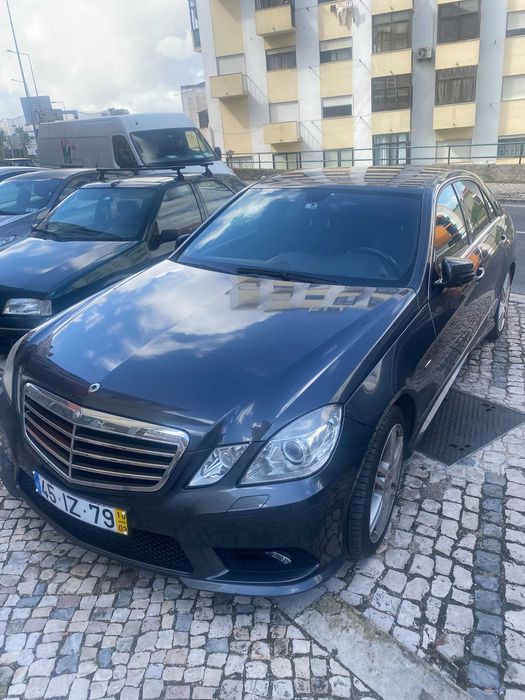 Mercedes E350 de 2010 motor V6 de 3L Turbo 230 cavalos com 290.000 Kms em otimo estado de conservação, estofos em pele