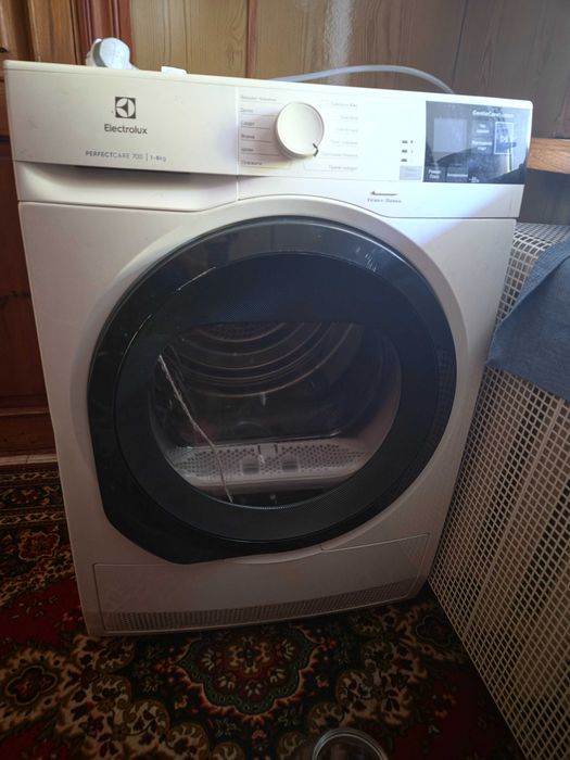 Сушильна машина Electrolux perfectcare 700