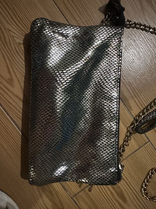 Вечірня Сумочка-клатч срібляста блискуча