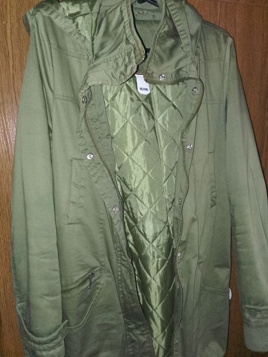 Парка  куртка S в хорошем состоянии