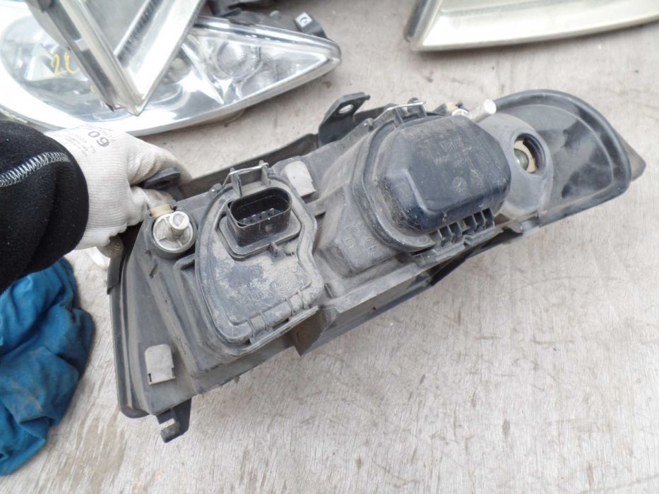 Kwi6 Lampa przednia prawa audi a4 b5 lift valeo wysyłka części