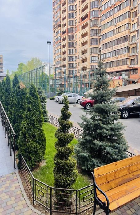 Продам 2к. квартира с ремонтом в ЖК Армейский