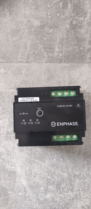 Rozłącznik trójfazowy Q-RELAY-3P-INT Enphase