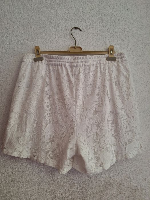 Calções de renda MO