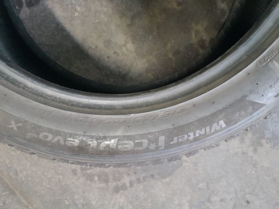 275/45R20 opony zimowe Hankook Winter i'cept Evo3