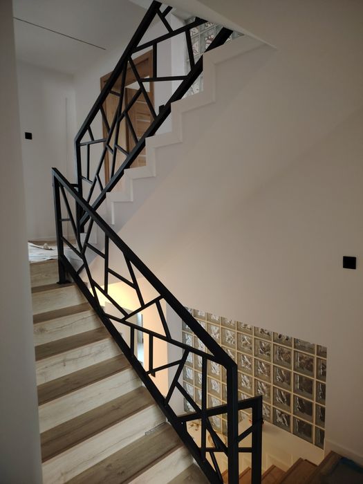 Barierka balustrada schodowa ażurowa