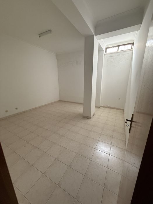 Loja, aluga 66m2  comercio e serviços