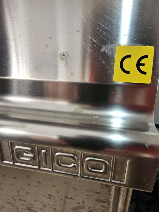 Fogão com forno industrial