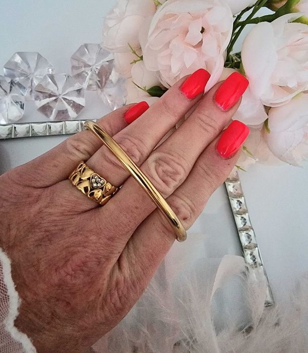 Obrączka dmuchane serduszka cyrkonie r. 8 stal chirurgiczna 316L cudo