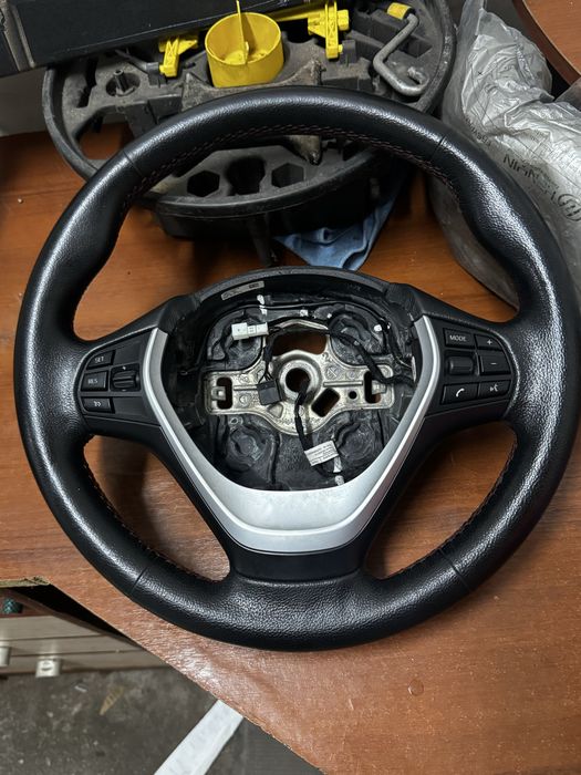 Продам кермо ( руль ) BMW F30 F32 F15 з підігрівом