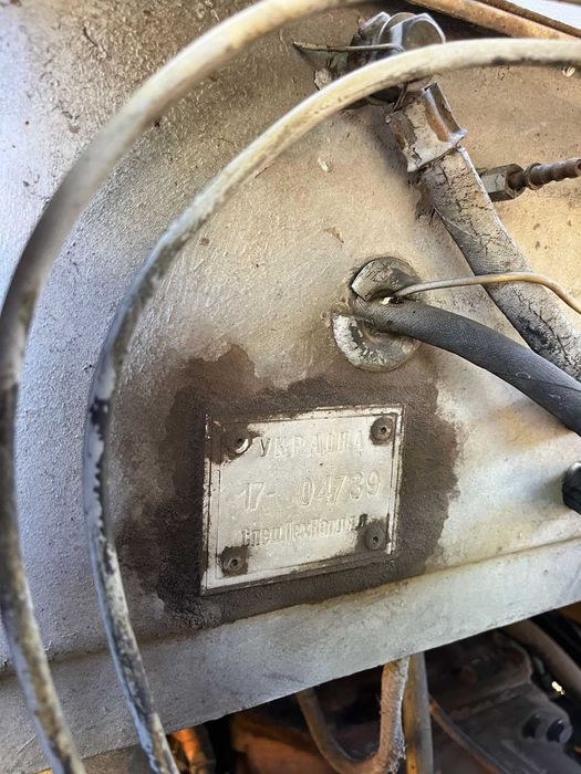 Поодам Трактор т 150к з плугом ЯМЗ 238