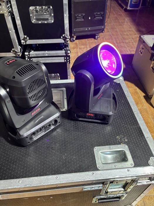 Moving heads beam