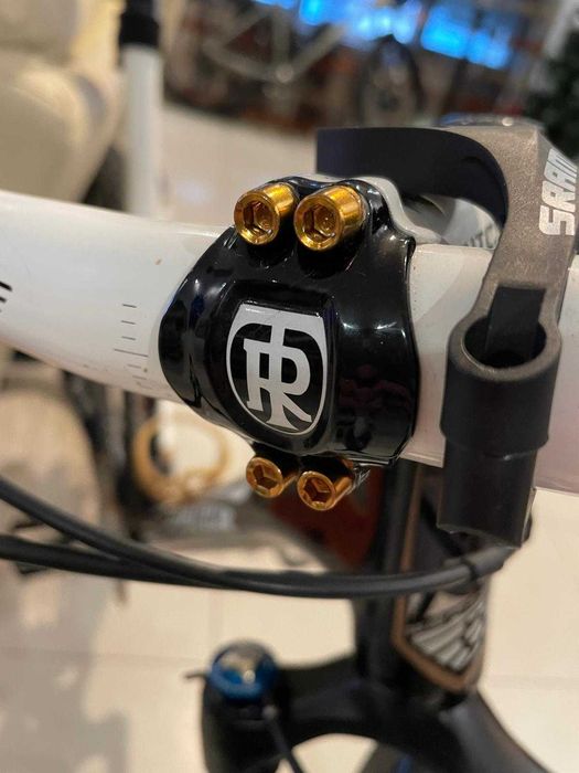 Coluer Poison Team Carbon 26 - Tamanho M - Deore XT