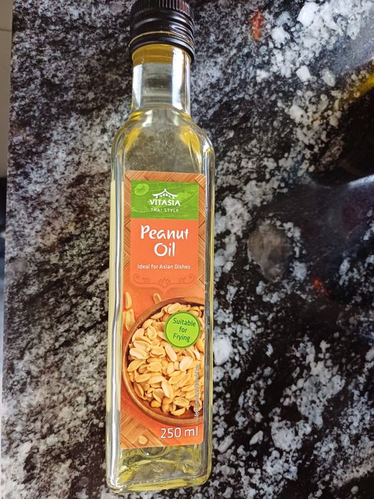 Olej z orzeszków ziemnych peanut oil