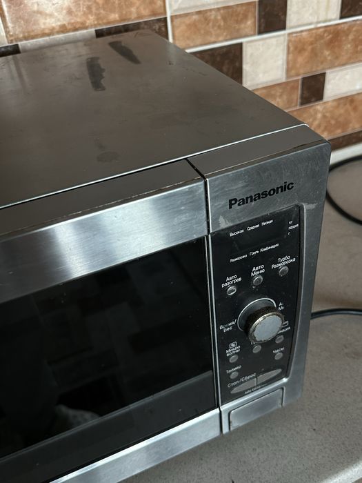 Мікрохвильова піч Panasonic