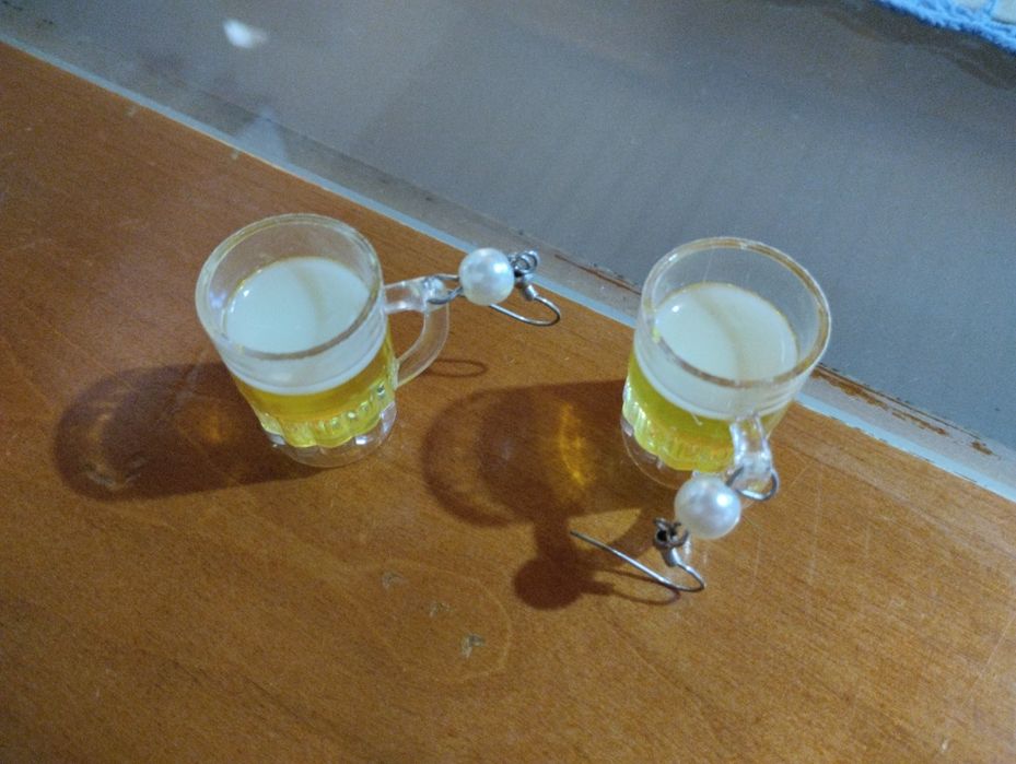 Brincos efeito cerveja