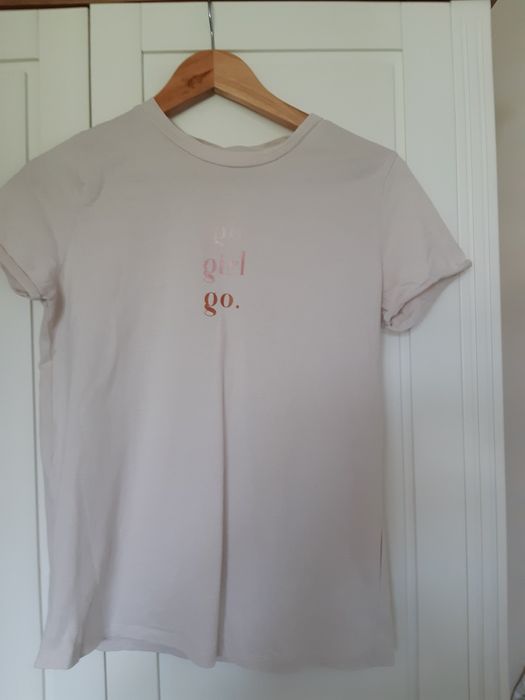 Beżowa koszulka Reserved