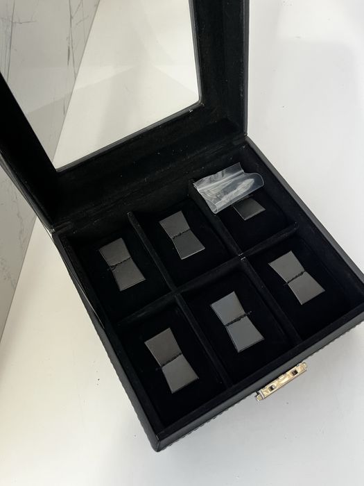 Шкатулка скринька для годинників НОВА