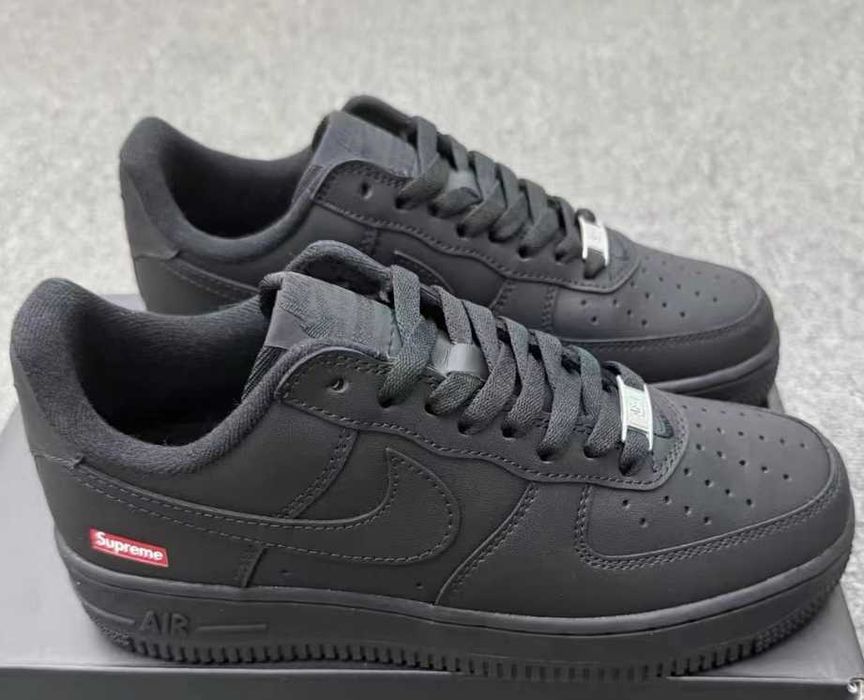 Nike Air Force 1 Low Supreme Black R. 37.5
