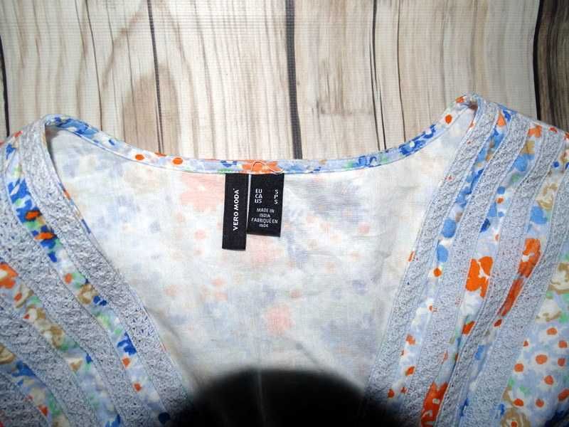 Sukienka letnia w kwiaty Vero Moda S