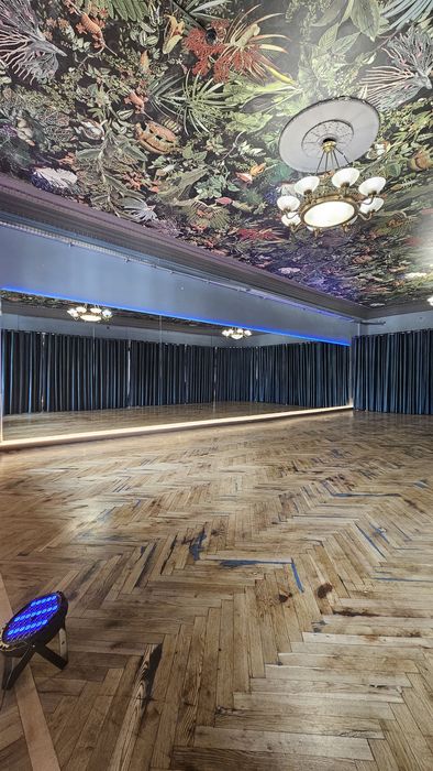 2 хв МАЙДАН Оренда Танцювальних Залiв. Хрещатик