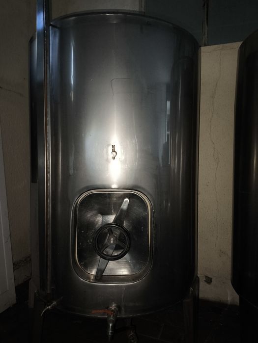 Cuba em Inox 1000L. - COMO NOVA