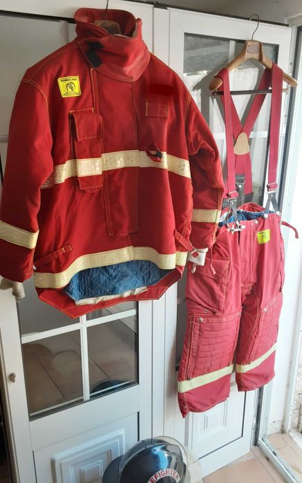 Nomex Bombeiros + Botas N°44 + Capacete Bulard Vintage - Desde 40€ Ler Anúncio