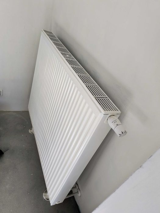 Grzejnik stalowy 110 cm x 90 cm, nie używany - nowy.