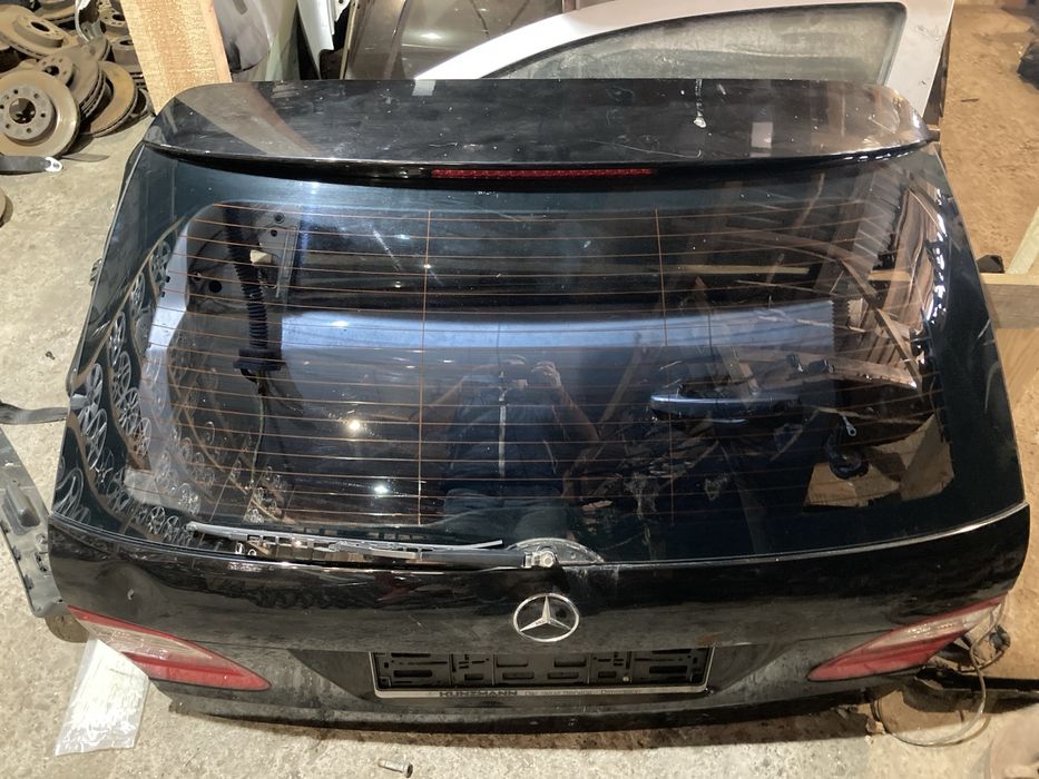 Скло багажника/ляди/кришки багажника Mercedes E-class w211