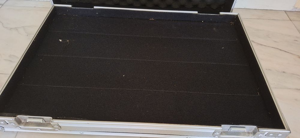 ROCKCASE by Warwick para pedais