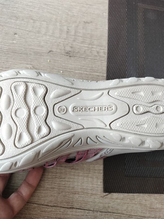 Adidasy damskie Skechers