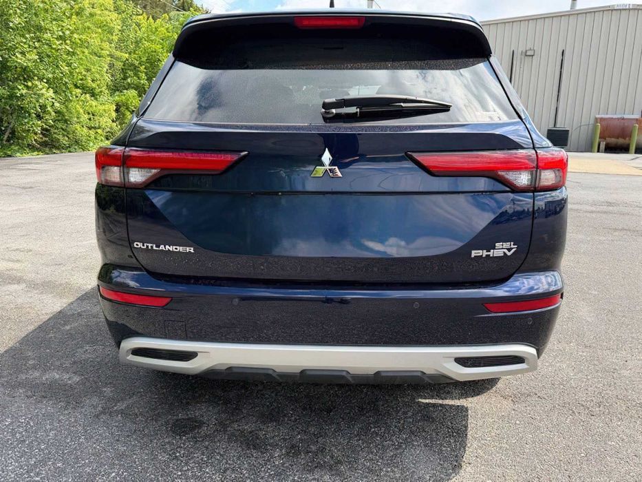Mitsubishi Outlander PHEV SEL      2023