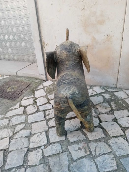 Elefante feito em cascas de ostras