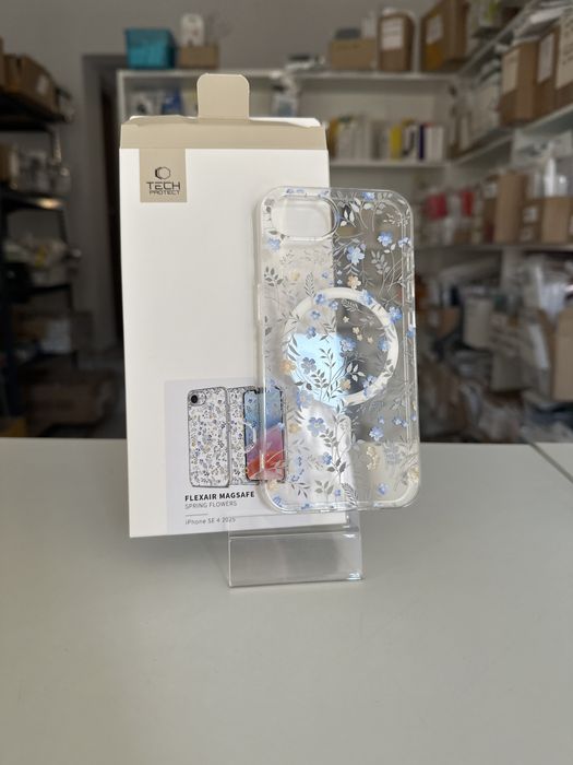 Etui Tech protect MagSafe do iphone 16e kwiaty
