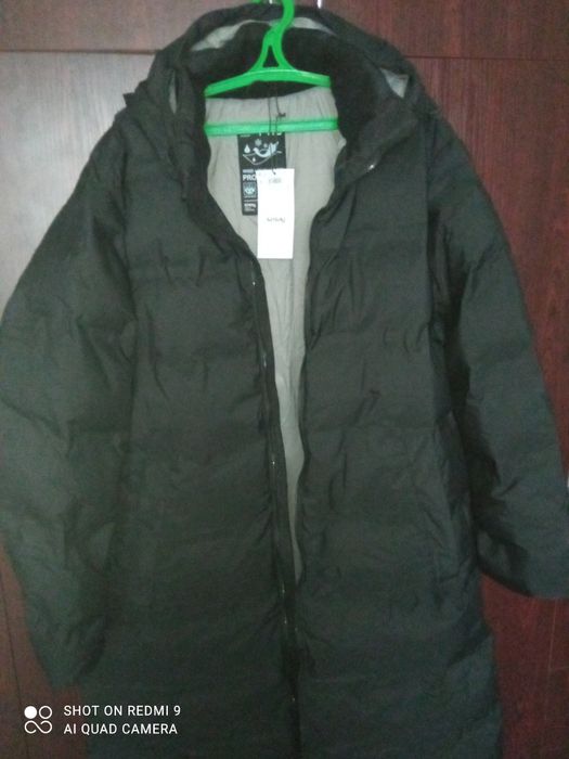 Продам нову зимову куртку 1250грн