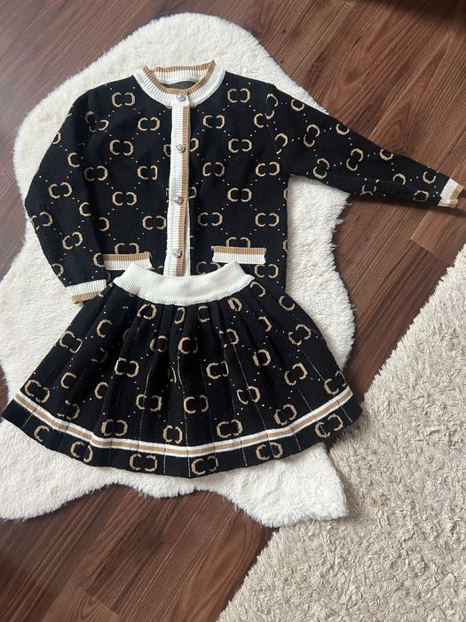 Костюм святковий юбка