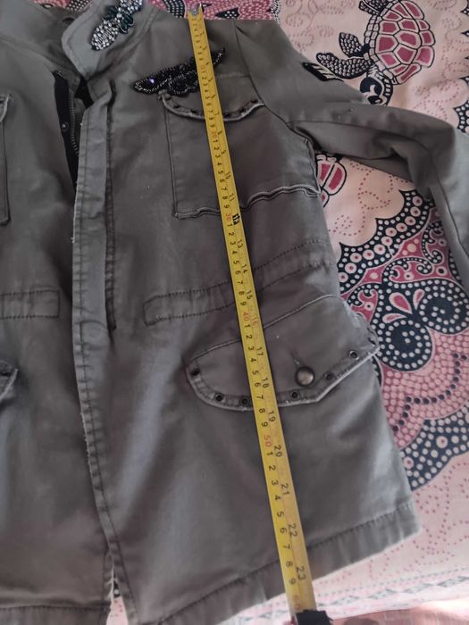 Parka estilo militar Bershka M