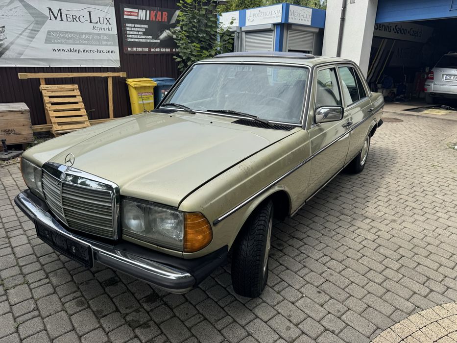 Mercedes-Benz w123 240d Sedan Dobra Baza