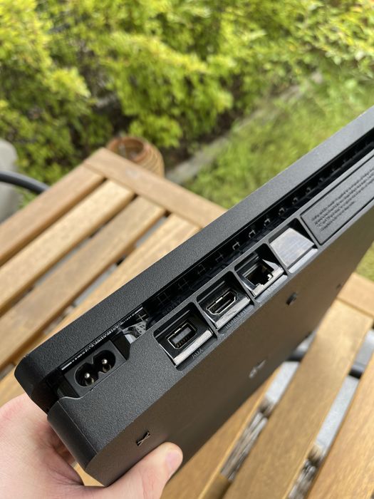 PlayStation 4 Slim 1 TB