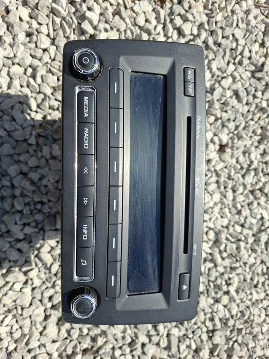 Radio swing skoda octavia II lift 1z0,035,161g
