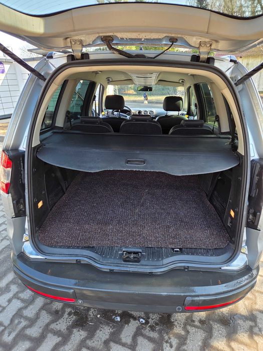 Ford galaxy doinwestowany