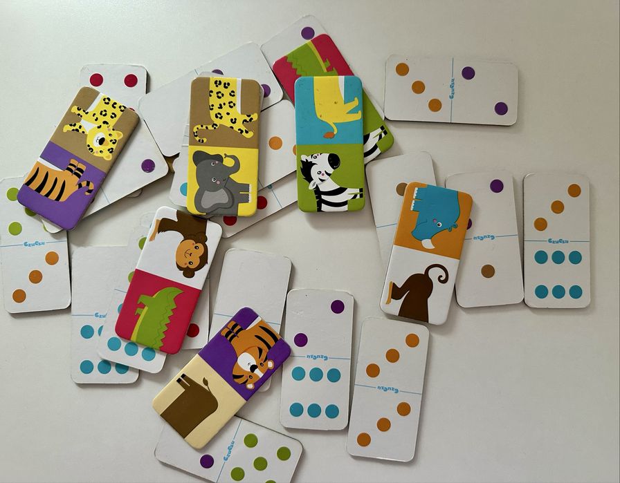 Pierwsze domino dla malucha