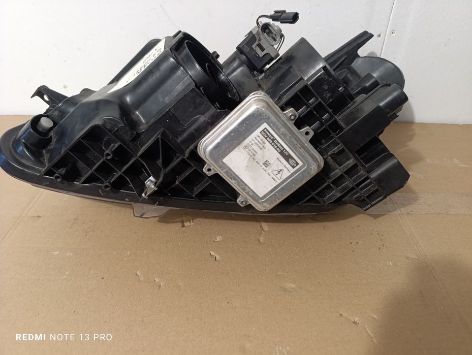 Nissan QASHQAI J10 lift prawa lampa  przednia
