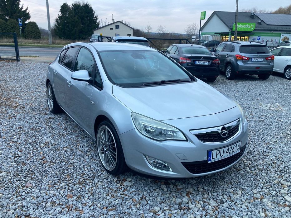 Opel Astra 1,6 BENZ serwis zarejestrowany