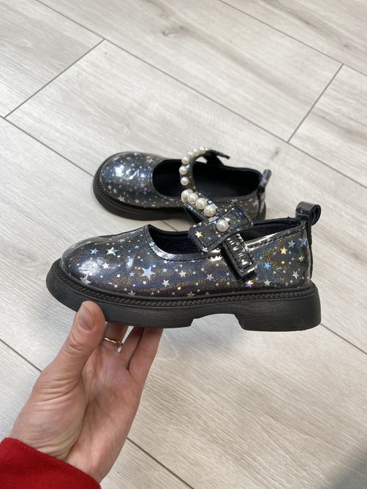 Туфлі для дівчинки