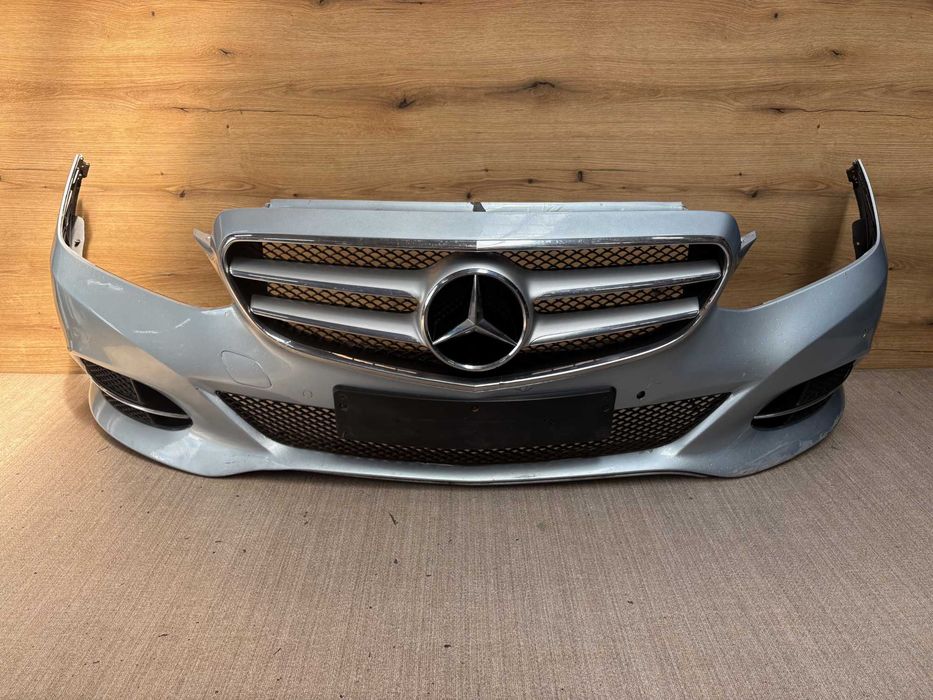 Zderzak przedni mercedes w212 lift 4xpdc kolor 998