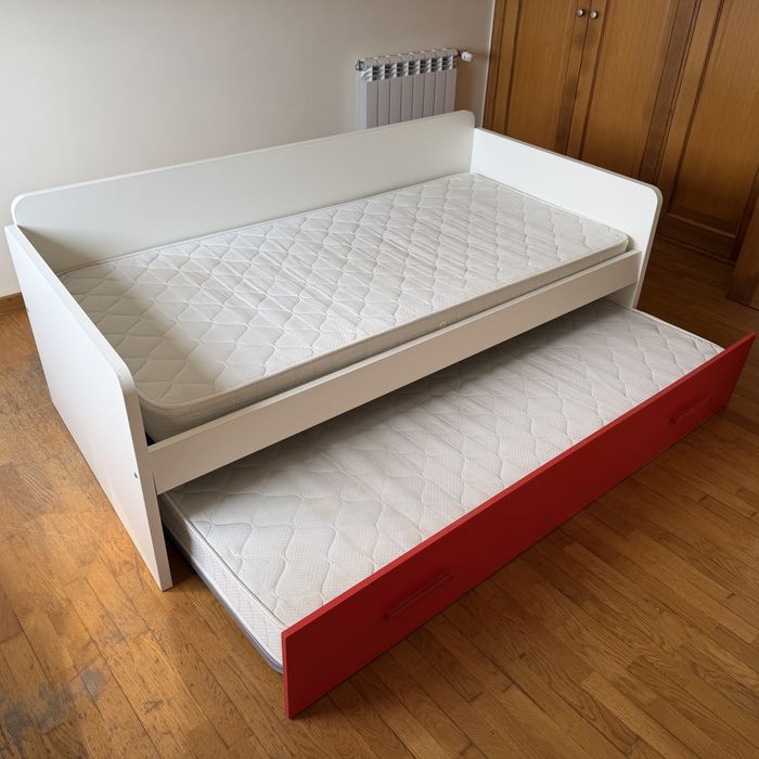 Cama Dupla com Colchōes