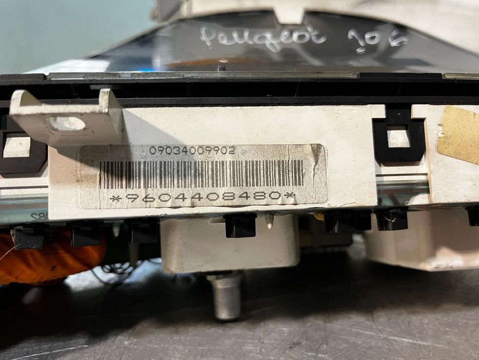 QUADRANTE PEUGEOT 106 1.0i 1.1i 9623309880 9604408480